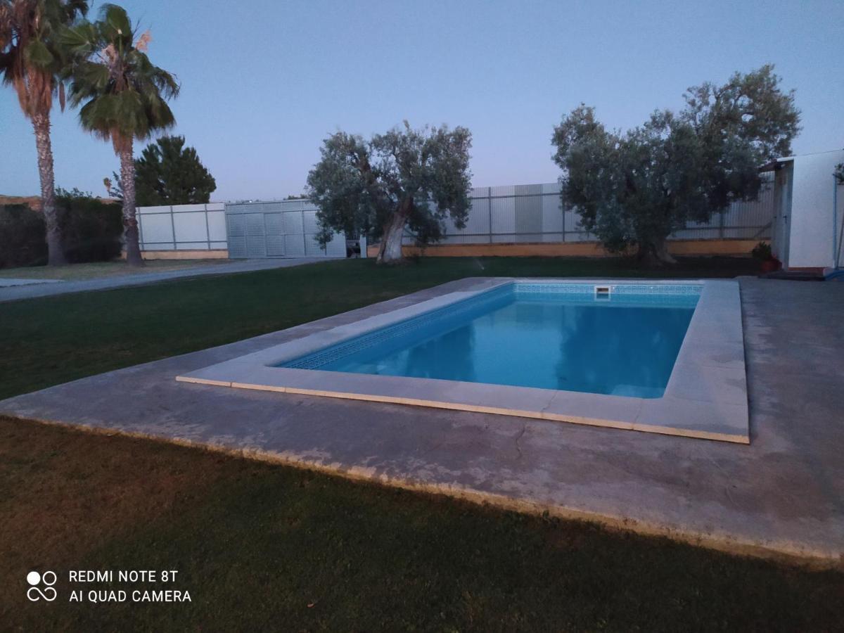 Casa Rural La Noria Los Palacios Y Villafranca Exterior photo